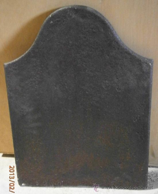 Antig&uuml;edades: Placa para chimenea. Escena de general Prim de 52x39cm - Foto 2