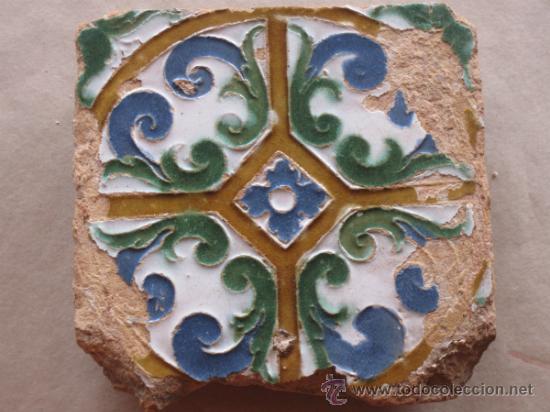 AZULEJO ANTIGUO DE TOLEDO. TECNICA DE ARISTA O CUENCA. PPOS. SIGLO XVI (Antigüedades - Porcelanas y Cerámicas - Azulejos)