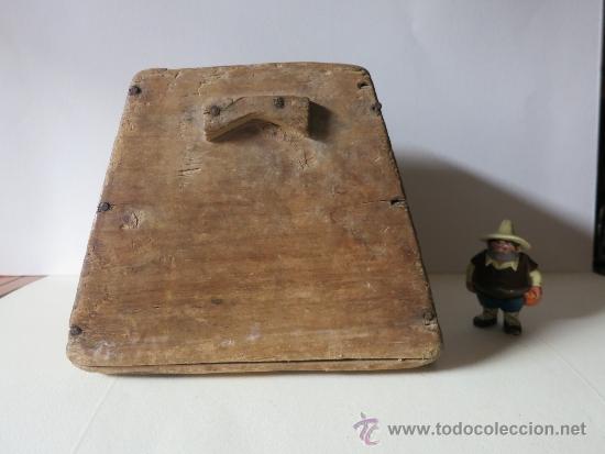 Antig&uuml;edades: Antigua medida de grano (MEDIO) - Foto 1