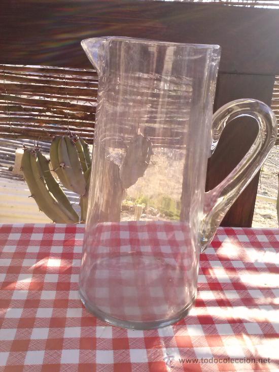 Antig&uuml;edades: antigua jarra de cristal - Foto 1