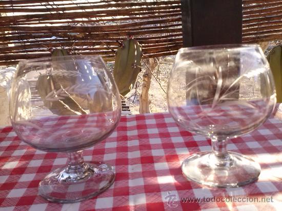 Oggetti Antichi: antiguas 2 copas para co&ntilde;ac, talladas