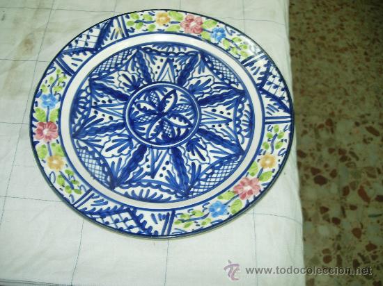 Antig&uuml;edades: Plato pintado a mano - Foto 1