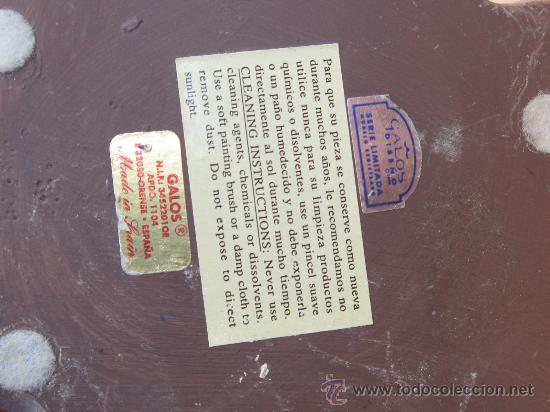 Antig&uuml;edades: FIGURA FIRMADA DE GALOS - Foto 7