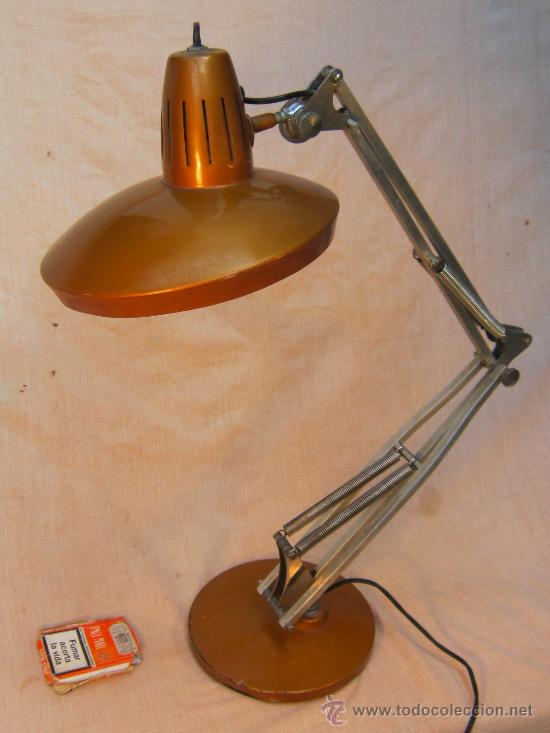 Antig&uuml;edades: LAMPARA DE MESA DE DESPACHO FASE - Foto 2