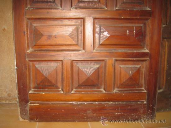 Antig&uuml;edades: Puerta de entrada en madera de pino con cuarterones. - Foto 2