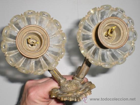 Antig&uuml;edades: Antiguo aplique de bronce. - Foto 2