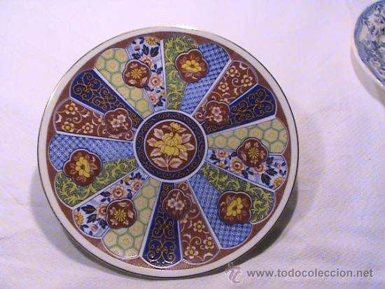 Antig&uuml;edades: Plato de porcelana Imari ware - Foto 1