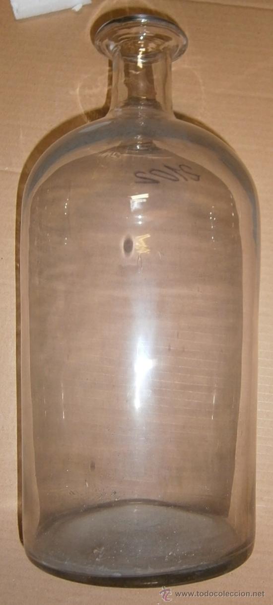 Antig&uuml;edades: Botella de vidre bufat de 39 cms de altura - Foto 1