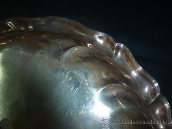 Antig&uuml;edades: antigua bandeja de metal - Foto 4