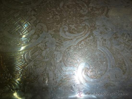 Antig&uuml;edades: antigua bandeja de metal - Foto 2