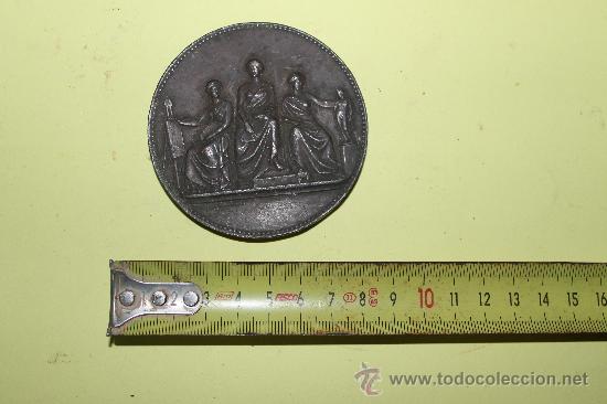 Antig&uuml;edades: Medalla de Bronce. Premio al m&eacute;rito. C&aacute;diz - Foto 3