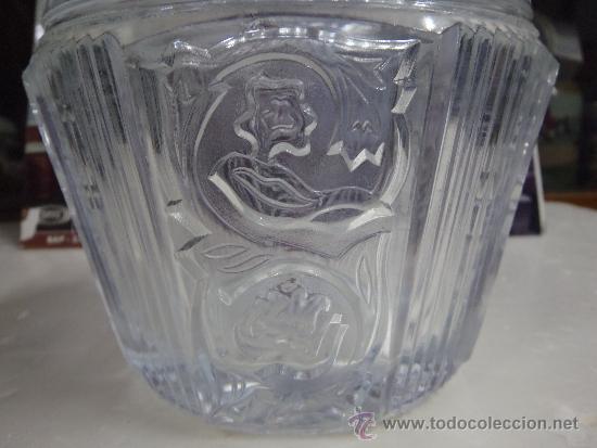 Antig&uuml;edades: ANTIGUA BOMBONERA DE CRISTAL - Foto 1