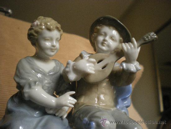 Antig&uuml;edades: trovador con su pareja - Foto 4