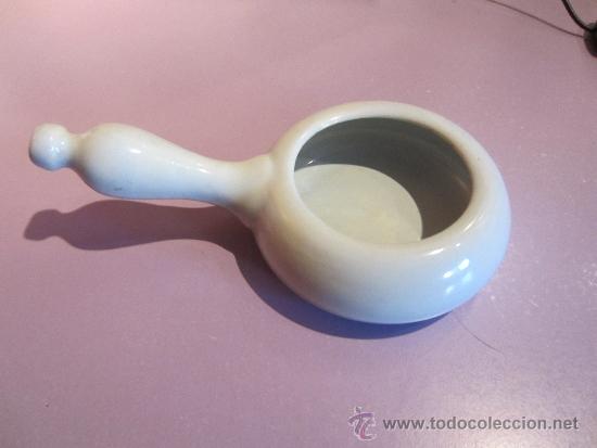 Antig&uuml;edades: escupidera - Foto 1