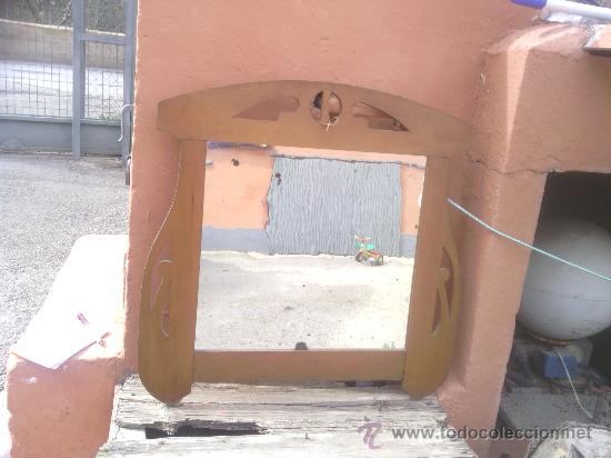 Antig&uuml;edades: antiguo espejo de madera - Foto 1