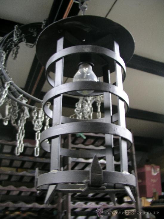 Antig&uuml;edades: LAMPARA ESTILO MEDIEVAL DE HIERRO FORJADO - Foto 3