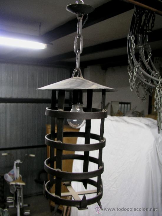Antig&uuml;edades: LAMPARA ESTILO MEDIEVAL DE HIERRO FORJADO - Foto 2