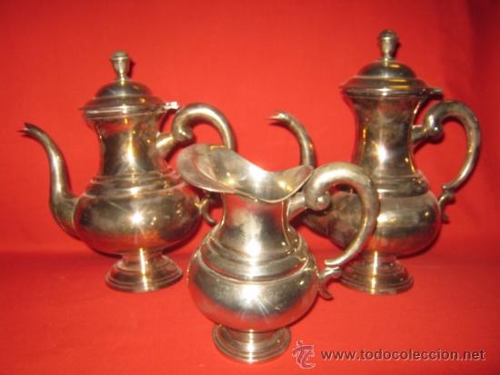 Antig&uuml;edades: Cafetera y tetera de alpaca de bonitas formas. - Foto 1