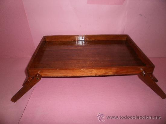 Antig&uuml;edades: CURIOSA MESA DE CAMA A&Ntilde;O 1940 - Foto 1