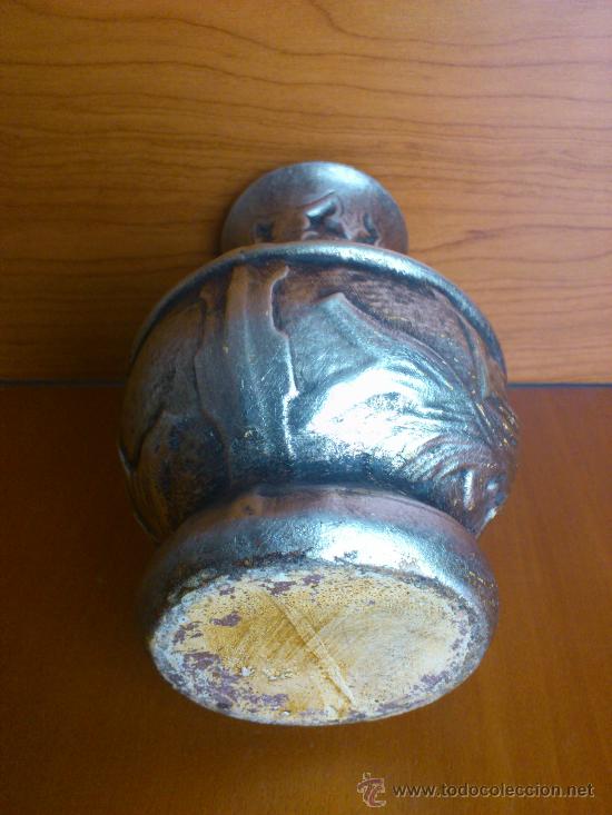 Antig&uuml;edades: Antiguo jarron metalizado - Foto 2
