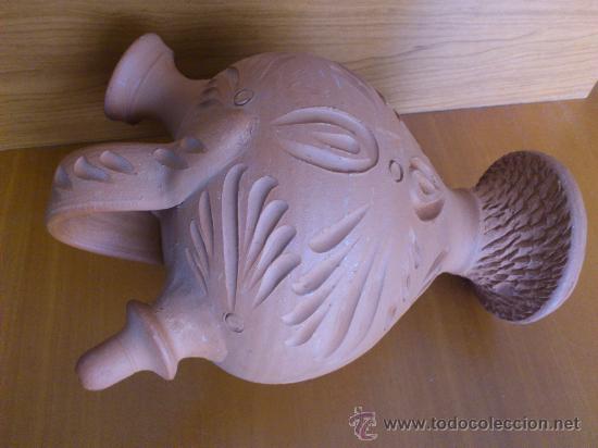 Antig&uuml;edades: Antiguo botijo en terracota . - Foto 9
