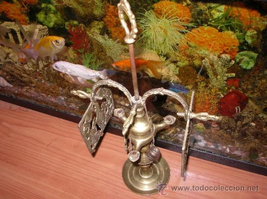 Antig&uuml;edades: Antigua lampara de aceite en bronce - Foto 3