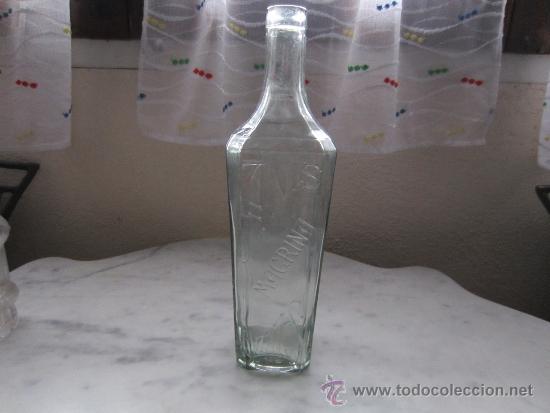 Antig&uuml;edades: Botella de cristal modernista - Foto 1