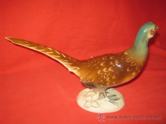 Antiquit&auml;ten: Perdiz Royal Dux, realizada en Checoslovaquia.