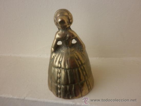 Antig&uuml;edades: ANTIGUA CAMPANILLA DE BRONCE CON FORMA DE MUJER - Foto 2