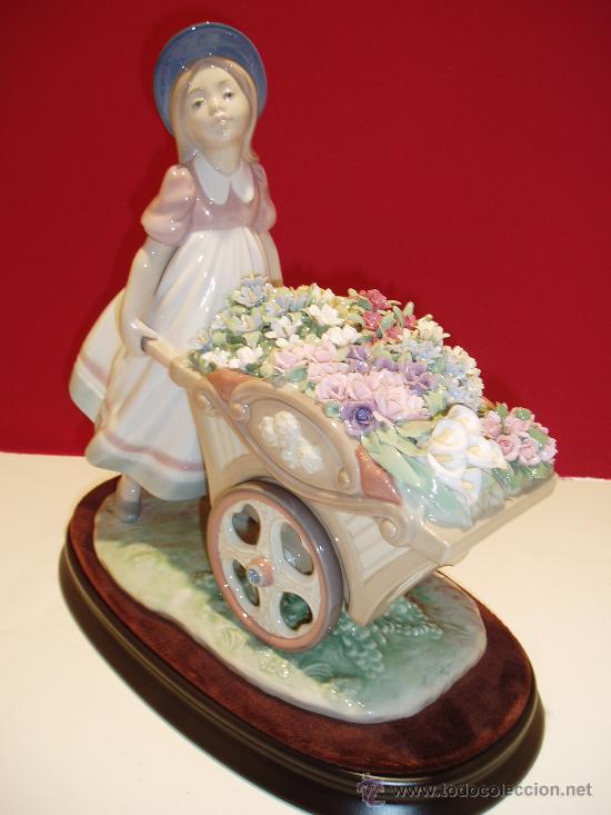 Antig&uuml;edades: CON FLORES AL MERCADO EN BRILLO DE LLADRO REF.6521 - Foto 1
