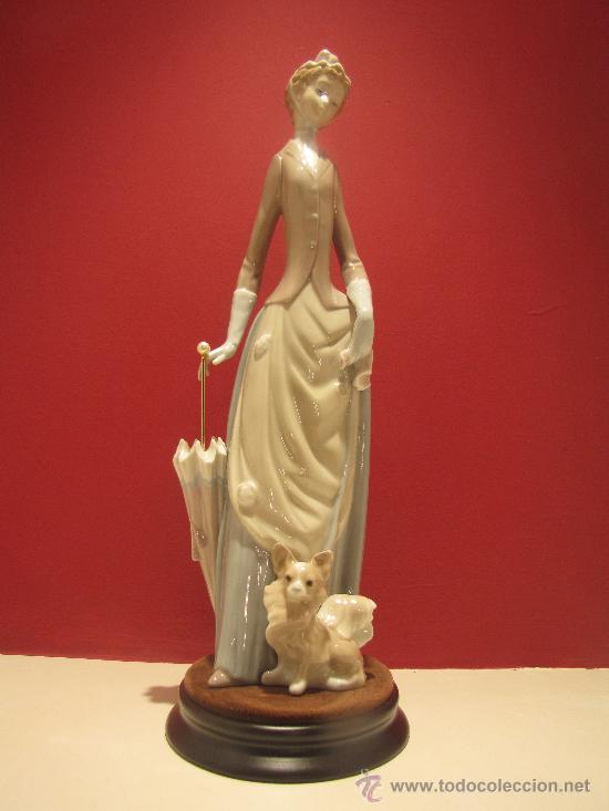 Antig&uuml;edades: DAMA DEL BULEVAR  DE LLADRO REF.4761 - Foto 1