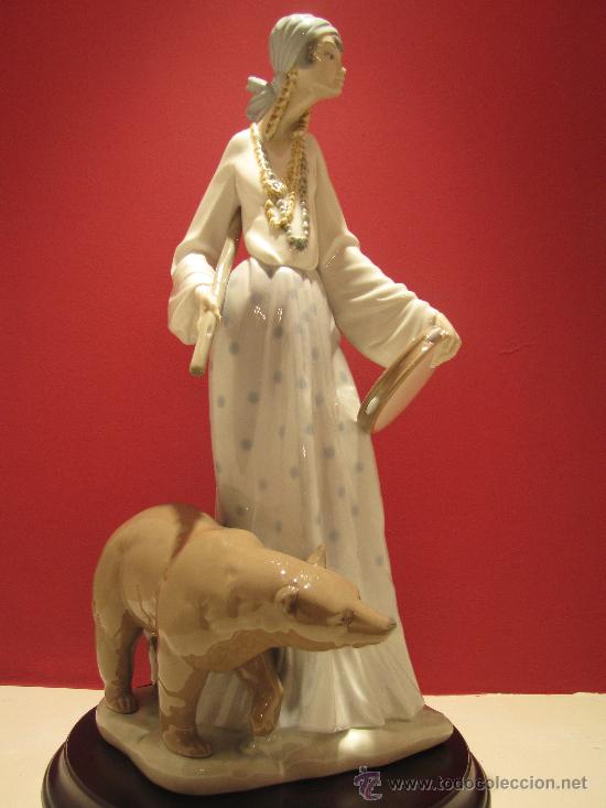 Antig&uuml;edades: GITANA CAMINANTE  DE LLADRO REF.4919 - Foto 1