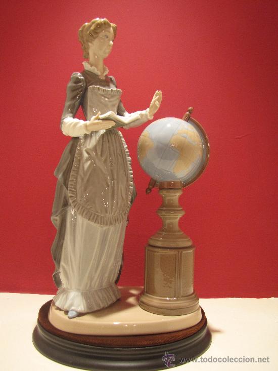 Antig&uuml;edades: MAESTRA DE LLADRO REF.5209 - Foto 1