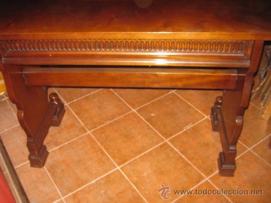 Antig&uuml;edades: Mesa de escritorio en madera de caoba de bellas lineas. - Foto 5