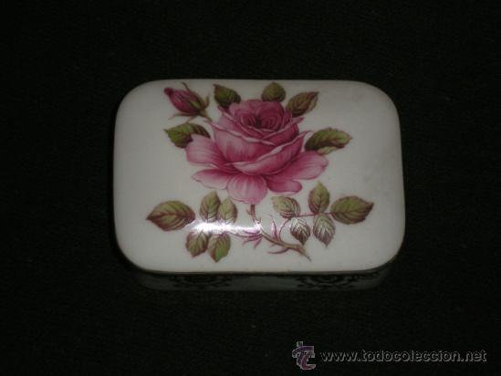 Antig&uuml;edades: CAJA  DE PORCELANA - Foto 1