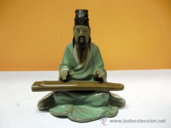 Antig&uuml;edades: Figura de barro esmaltado - Foto 1