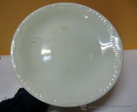 Antig&uuml;edades: Frutero cer&aacute;mica Pickman. Blanco - Foto 8