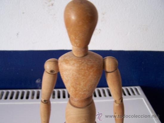 Antig&uuml;edades: Antiguo y extra&ntilde;o mu&ntilde;eco articulado en madera - Foto 4