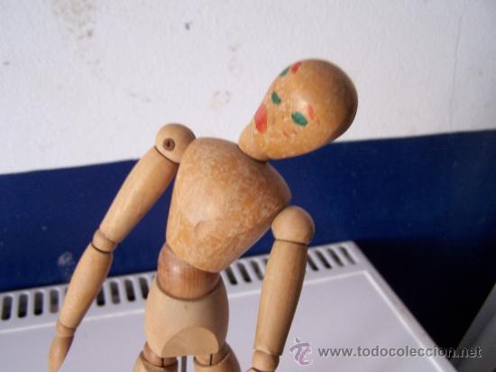Antig&uuml;edades: Antiguo y extra&ntilde;o mu&ntilde;eco articulado en madera - Foto 7