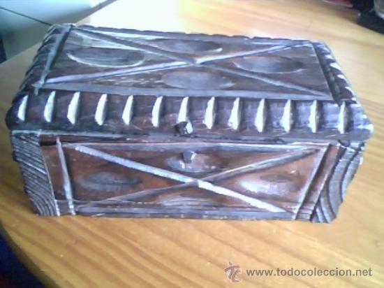 Antig&uuml;edades: COFRE DE MADERA, MIDE 20 x 9 x 9 cms - Foto 1
