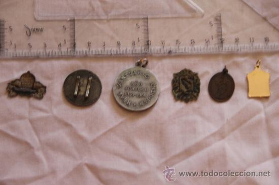 Antig&uuml;edades: lote de 5 medallas religiosas variadas - Foto 2