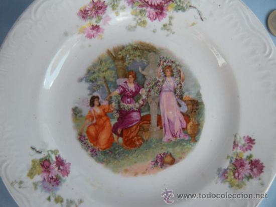 Antig&uuml;edades: ANTIGUO PLATO CON ESCENA ROM&Aacute;NTICA - Foto 3