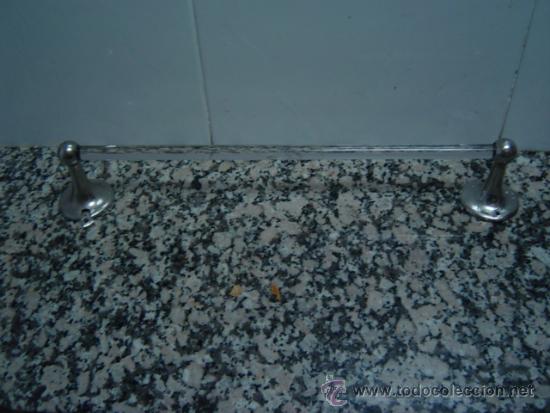 Antiquit&auml;ten: BARRA CRISTAL Y SOPORTES METALICOS DE TOALLERO.  VER FOTOS