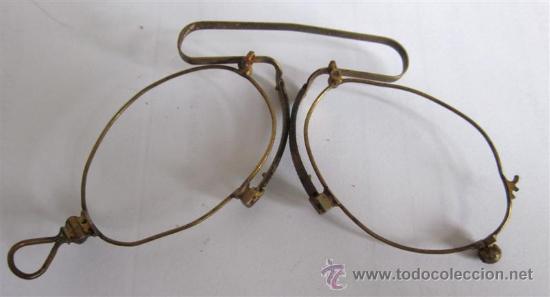 Antig&uuml;edades: Gafas lat&oacute;n - Foto 1