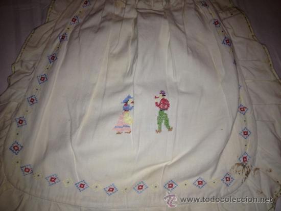 Antiquit&eacute;s: ANTIGUA Y ARTESANAL BOLSO DE TELA CON MOTIVOS INFANTILES.
