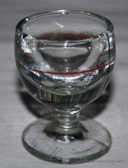 Antig&uuml;edades: PEQUE&Ntilde;A COPA VINTAGE DE LICOR - Foto 1