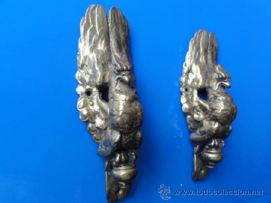 Antig&uuml;edades: DOS APLIQUES BRONCE - Foto 1