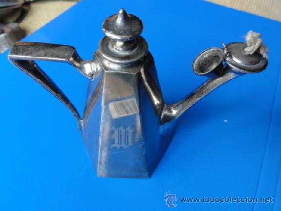 Antig&uuml;edades: LAMPARILLA EN FORMA DE CAFETERA - Foto 1