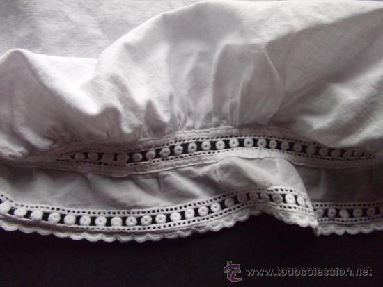 Antig&uuml;edades: gorro mujera blanco con bordado finales siglo XIX - Foto 4