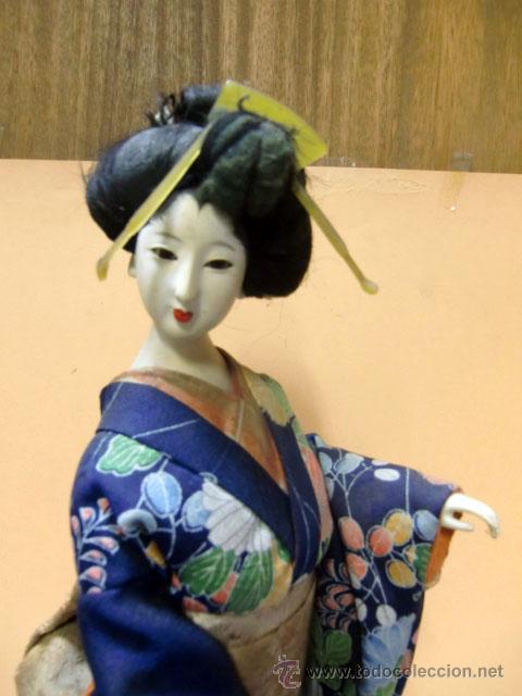 Antig&uuml;edades: Japonesa vestida con Kimono - Foto 2
